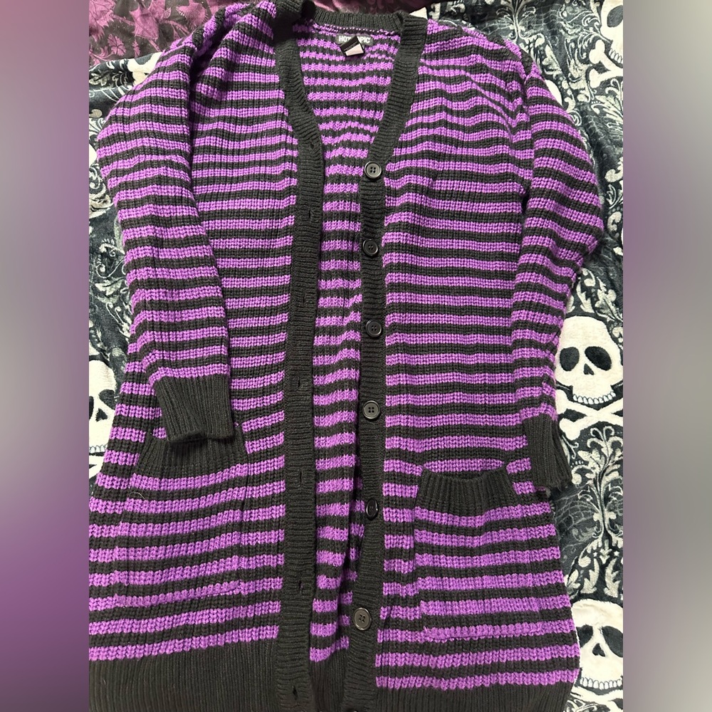 Hot topic striped cardigan🖤💜
